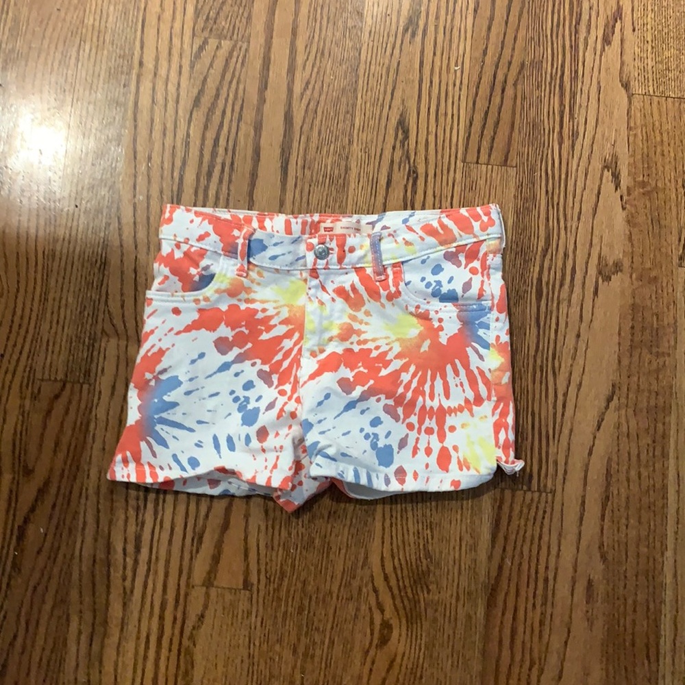 Girls Levi shorts never been worn